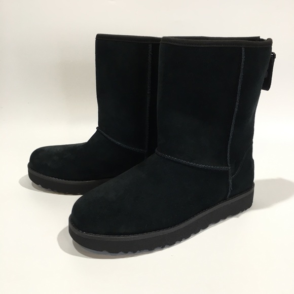 UGG Classic Short Logo Zip Boots 1122672 -Black Suede -Women’s US 9 -NEW - Picture 3 of 8